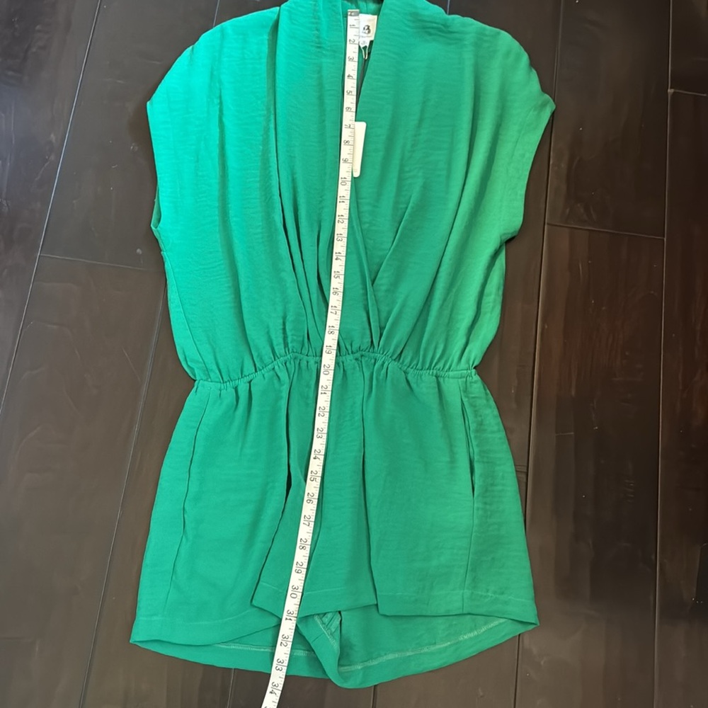 New Flawless Green Sleeveless Romper Size M - Picture 9 of 9